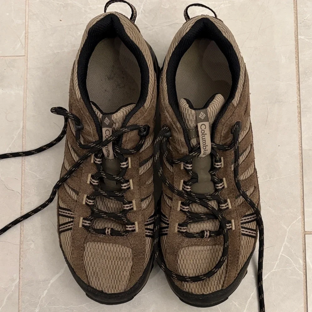 Columbia Men's North Plains II Dark Brown and Black Athletic hiking Shoes 8
